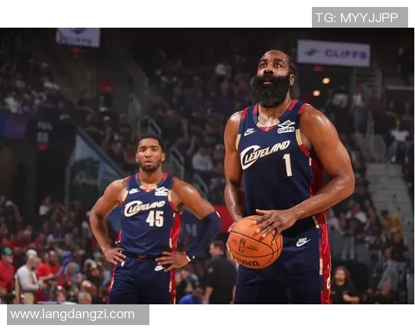 NBA季后赛得分榜前十球星中哈登与卡尔马龙唯一无冠的传奇之路